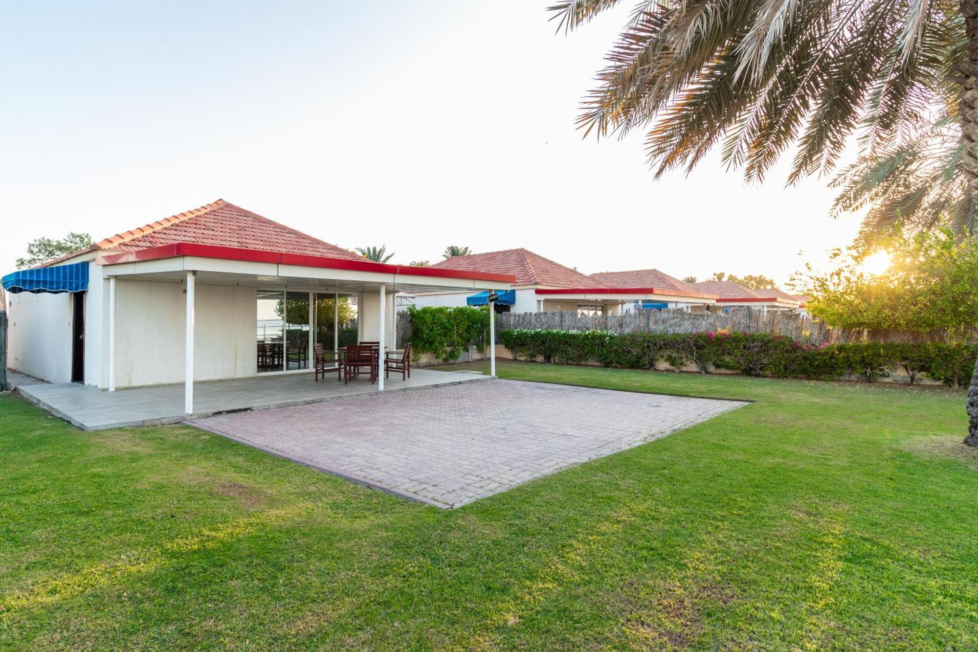 Barracuda Resort Umm al-Quwain Exteriör bild