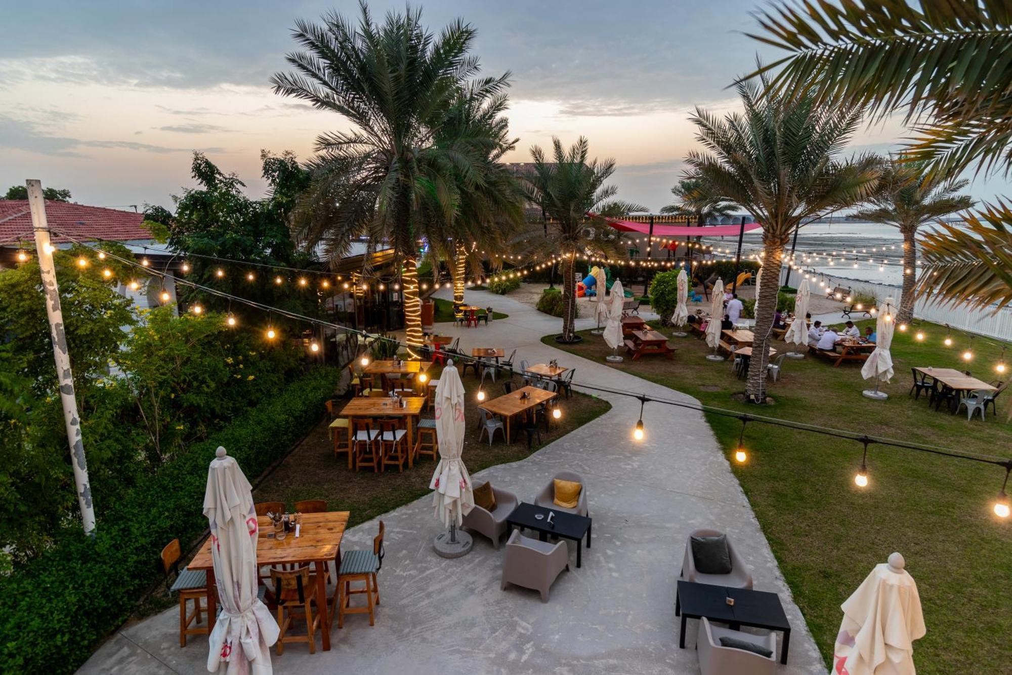 Barracuda Resort Umm al-Quwain Exteriör bild
