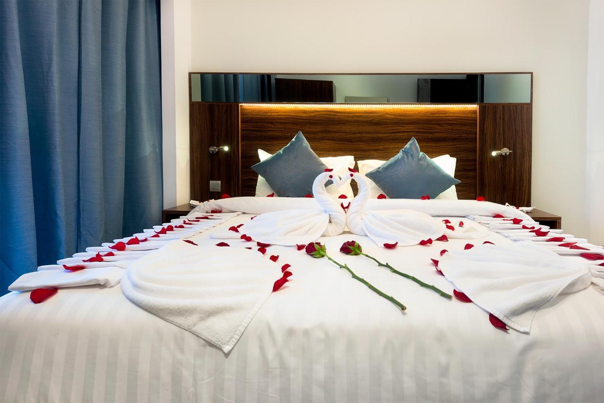 Barracuda Resort Umm al-Quwain Exteriör bild